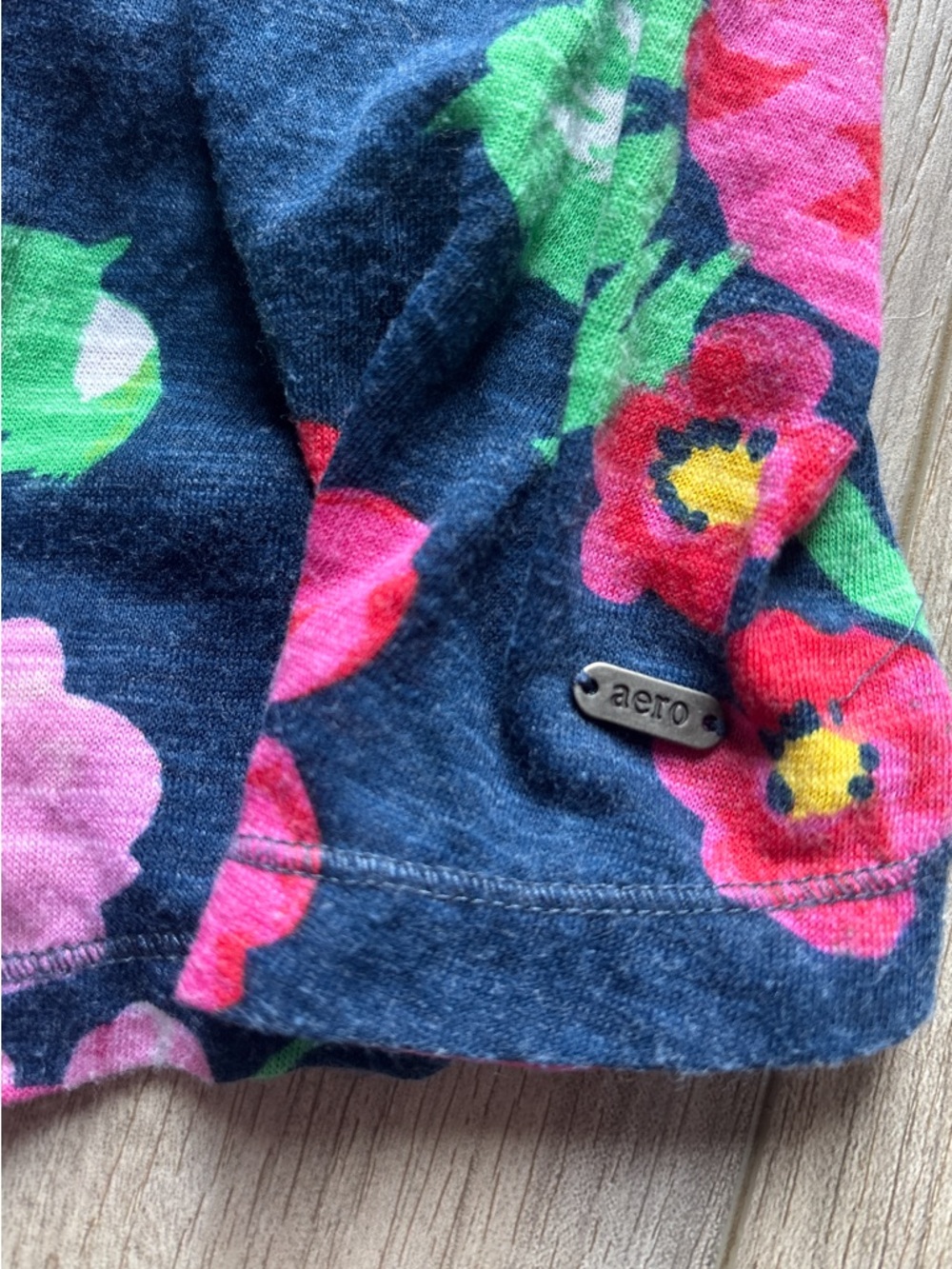 Y2K Aeropostale Navy Floral Button-Front Tank with Pink & Green Blooms - Picture 2 of 5